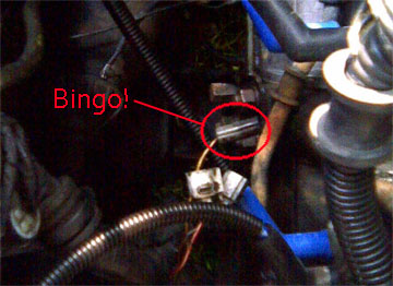 mack oil pressure sensor location